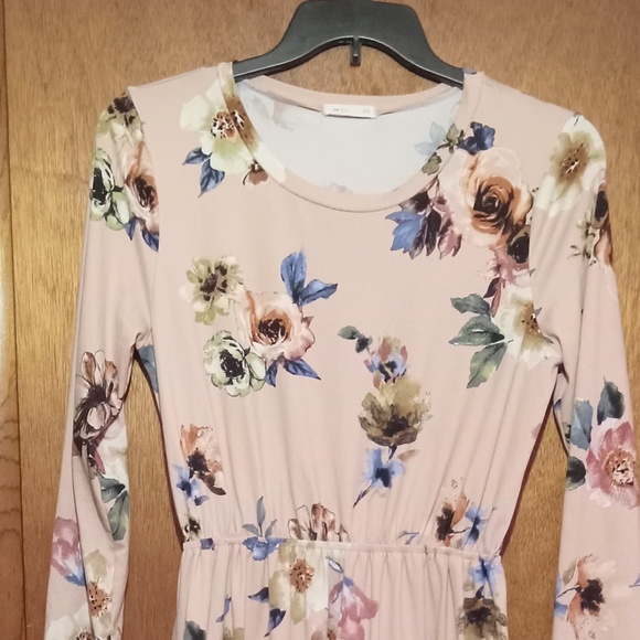 Reborn J Dresses & Skirts - 🛑 SOLD 🛑 Reborn J Pink Floral Dress